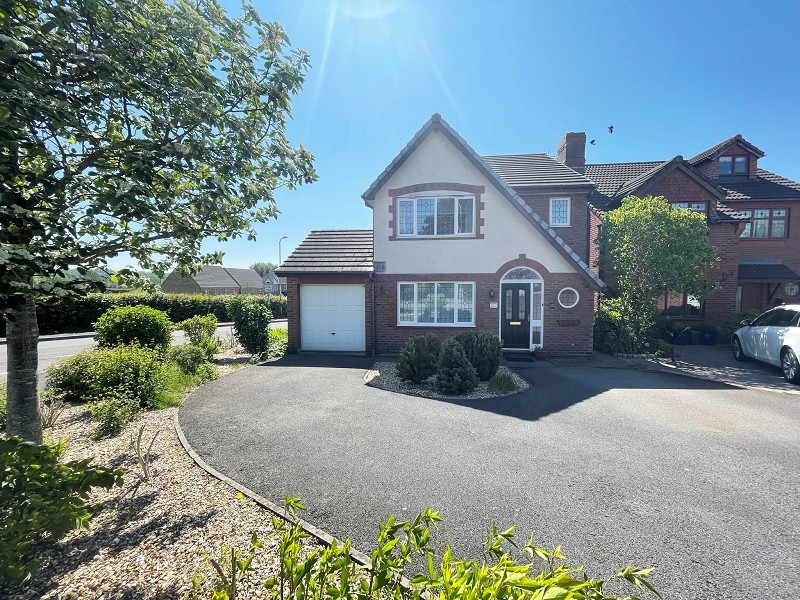 Property Davis and Sons Estate AgentsDavis and Sons Estate Agents