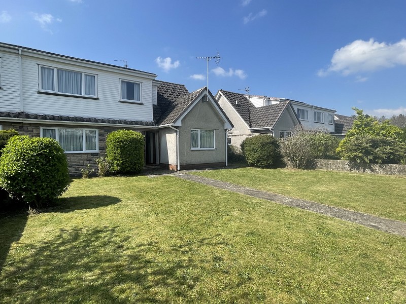 Property Davis and Sons Estate AgentsDavis and Sons Estate Agents